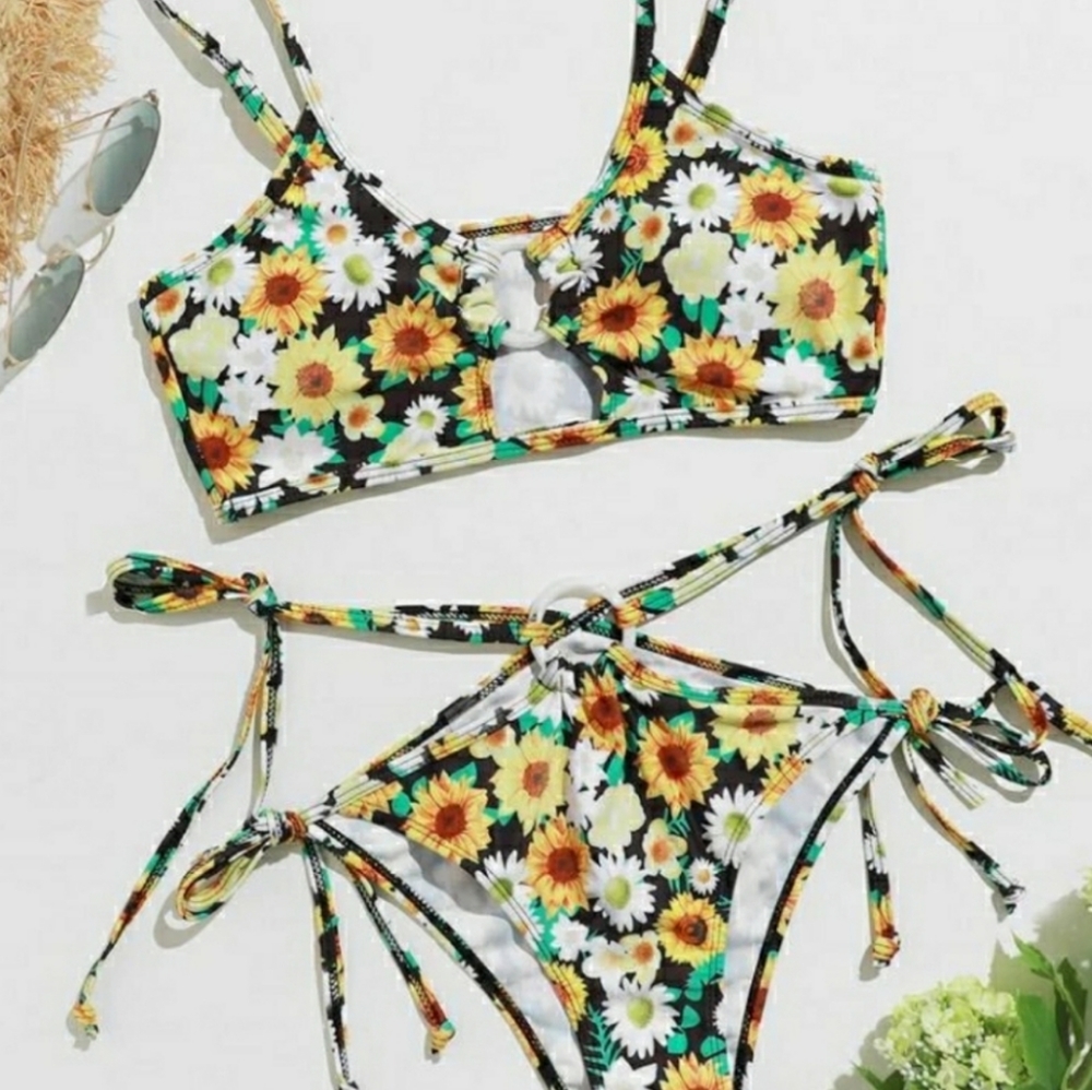 NEW 2 PC FLORAL TIE SIDE BIKINI SZ M